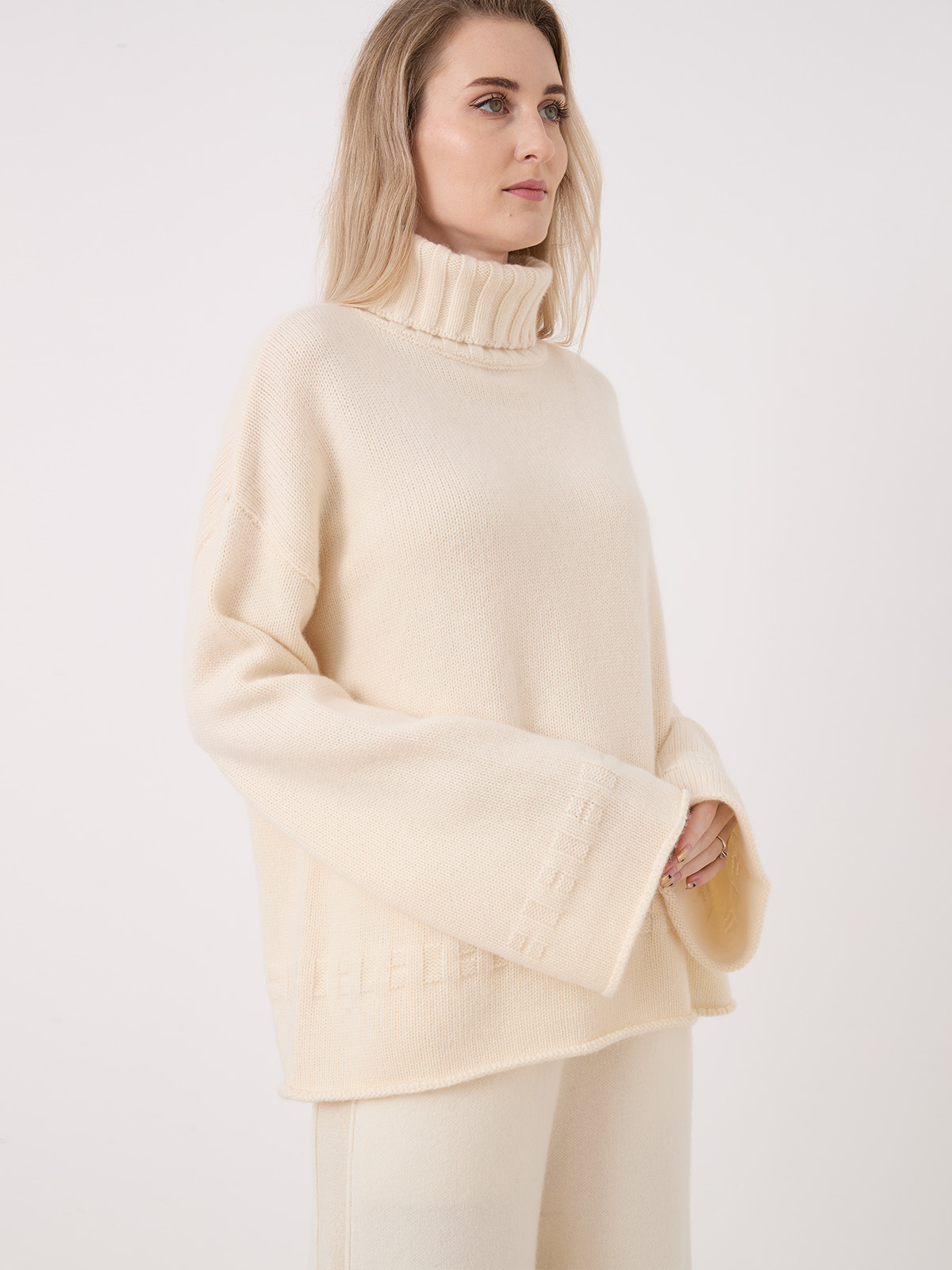 Cable Knit Slouchy 100 Cashmere Jumper Civilizi Quality Cashmere Manufacturer